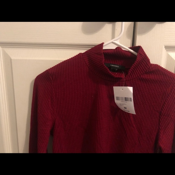 Red Ribbed Cropped Mock Neck - Picture 3 of 3